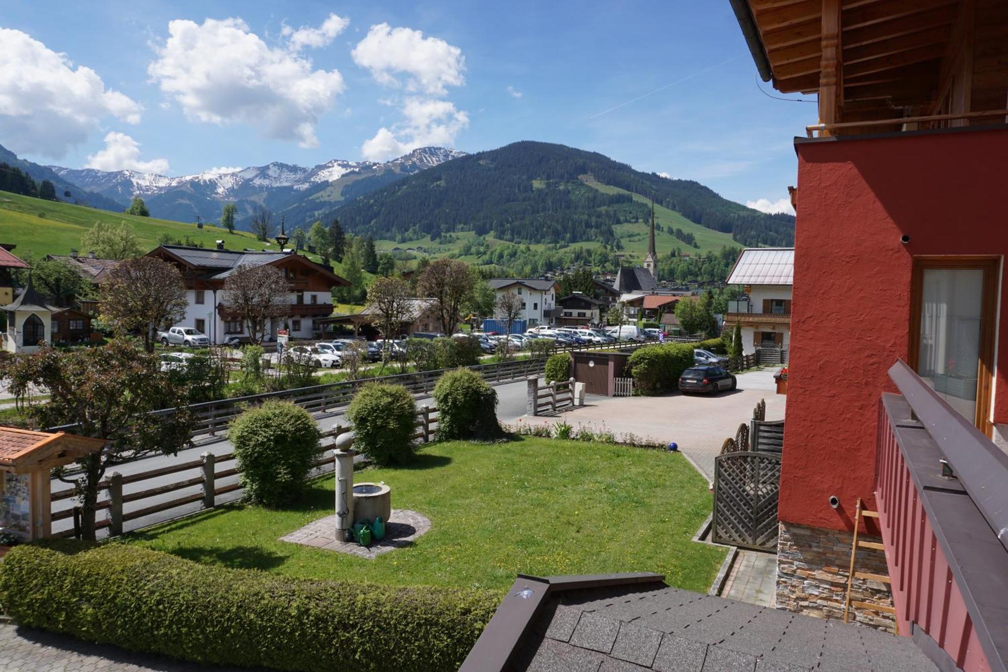 Pension & Appartements Anny Maria Alm am Steinernen Meer Luaran gambar