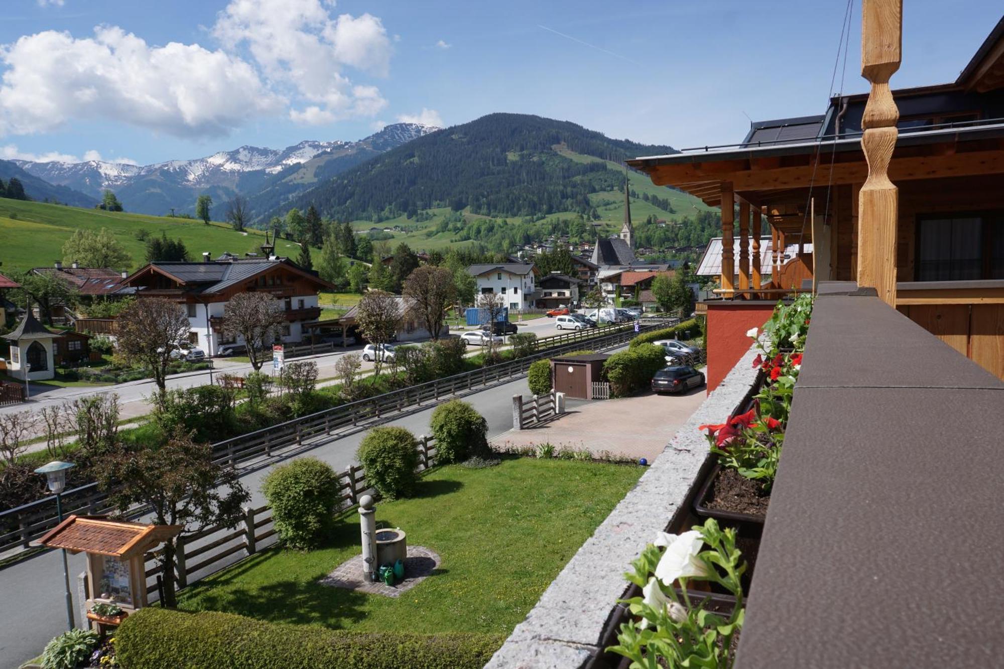Pension & Appartements Anny Maria Alm am Steinernen Meer Luaran gambar