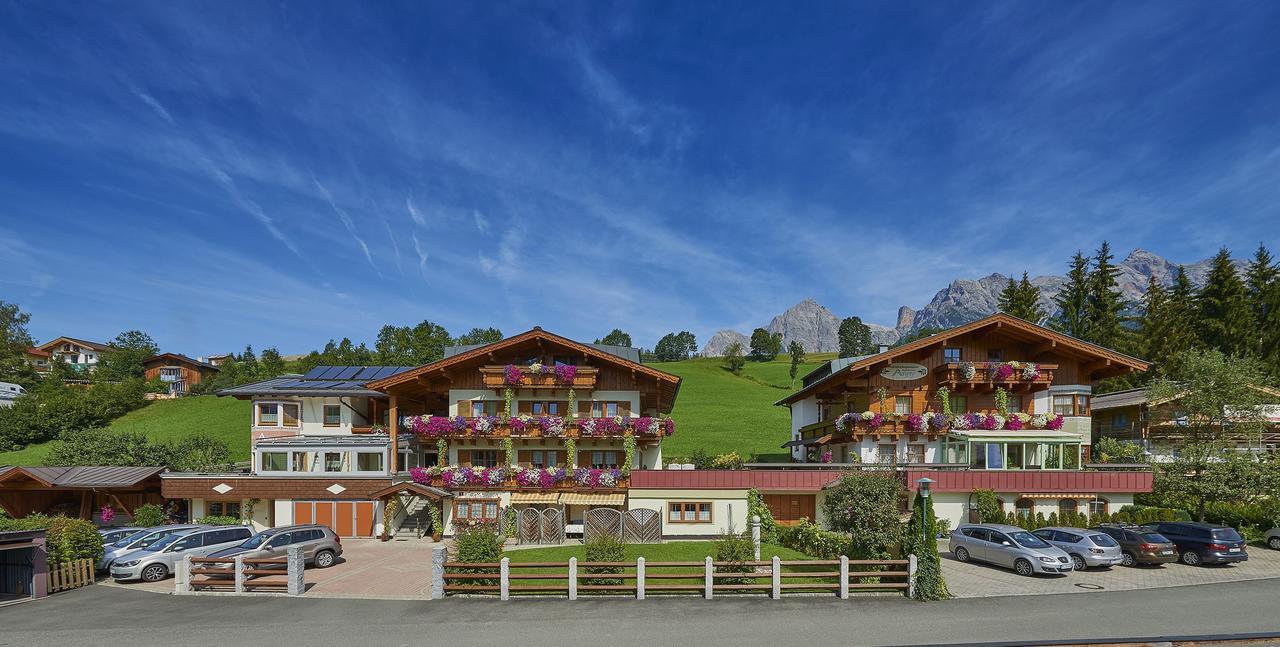 Pension & Appartements Anny Maria Alm am Steinernen Meer Luaran gambar